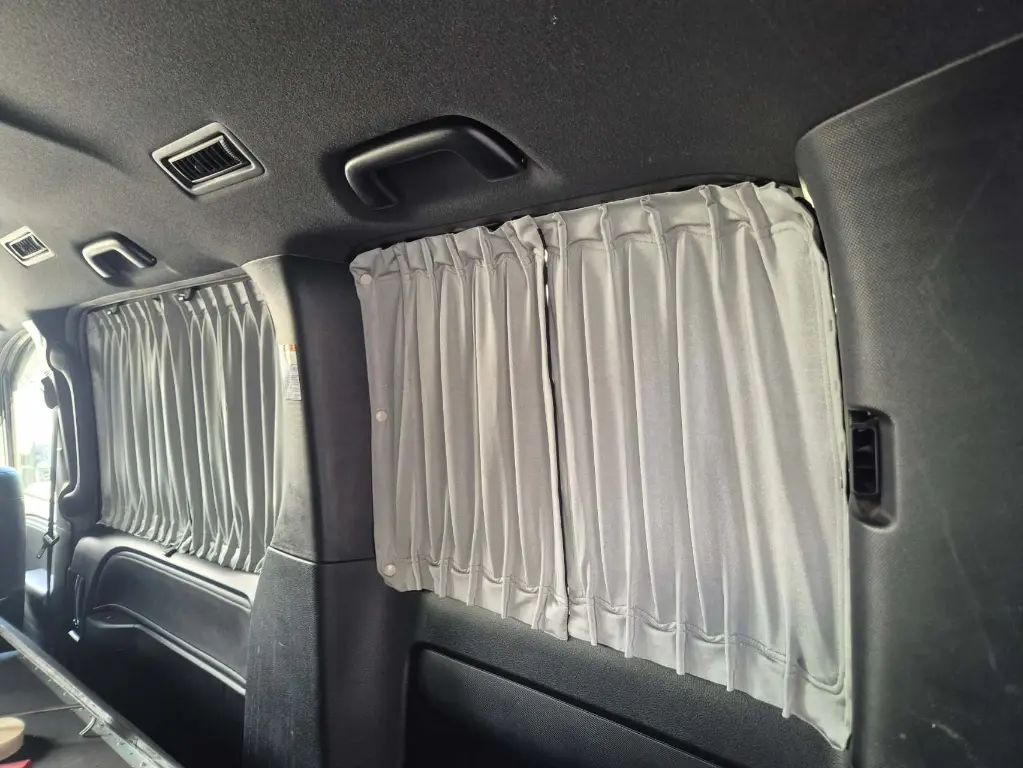 Toyota Vellfire Blinds-Right Side.webp