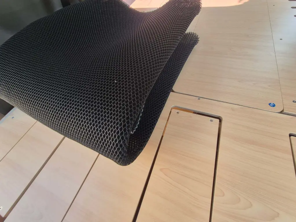 Camper Air Mesh 3D under Mattress folded.webp