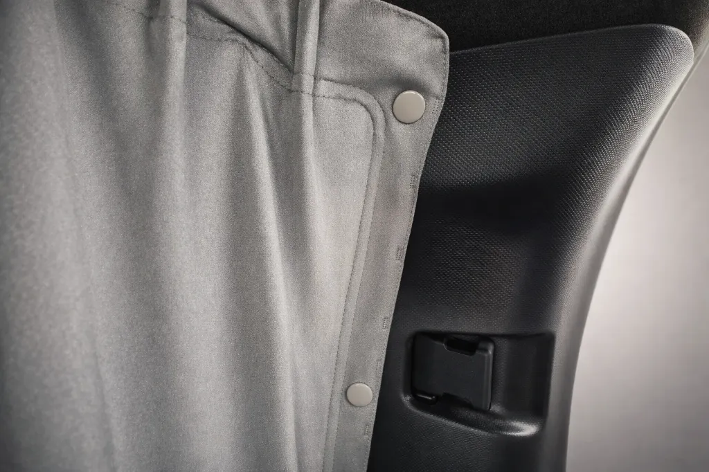 Peel Off Curtains Campervans clip buttons.webp